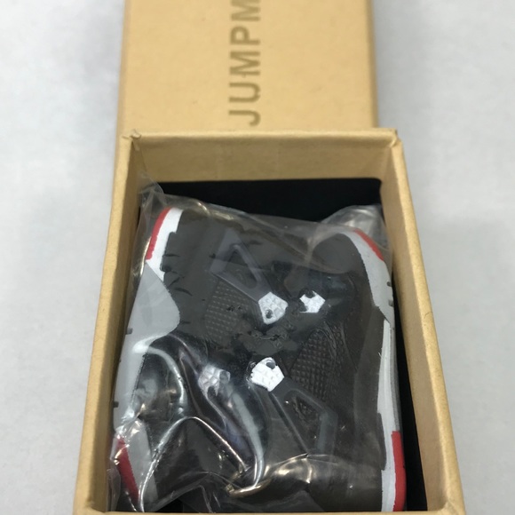3D keychains - Sneakers - Jordan4 - Hype - Picture 3 of 10
